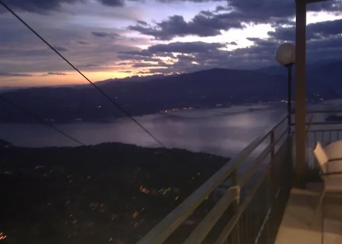 Funivie Del Maggiore 3* Laveno